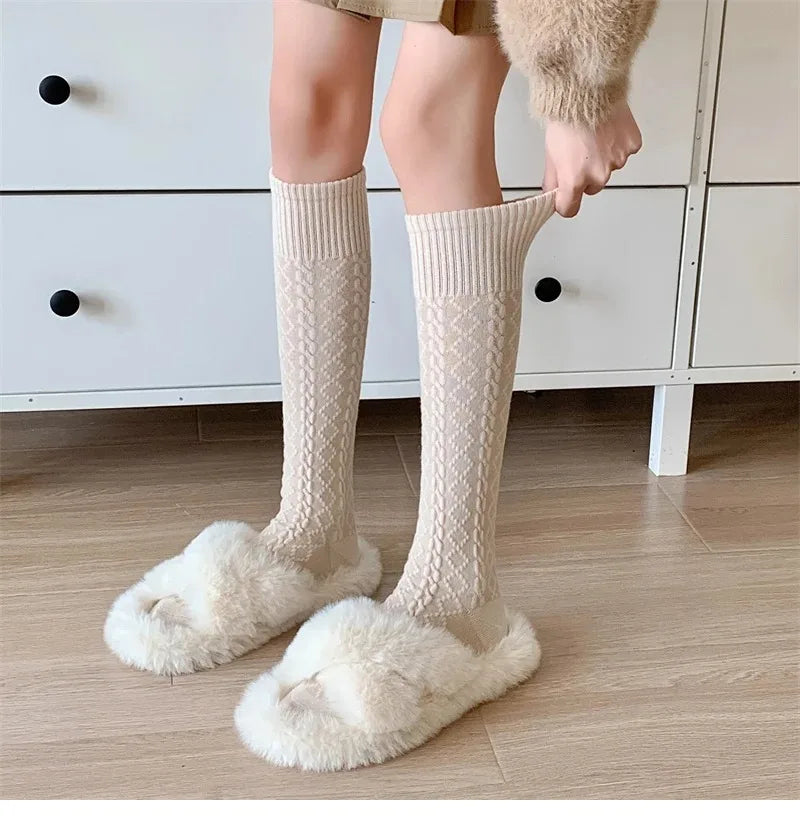 LuWe Cozy Cable Knit Socks