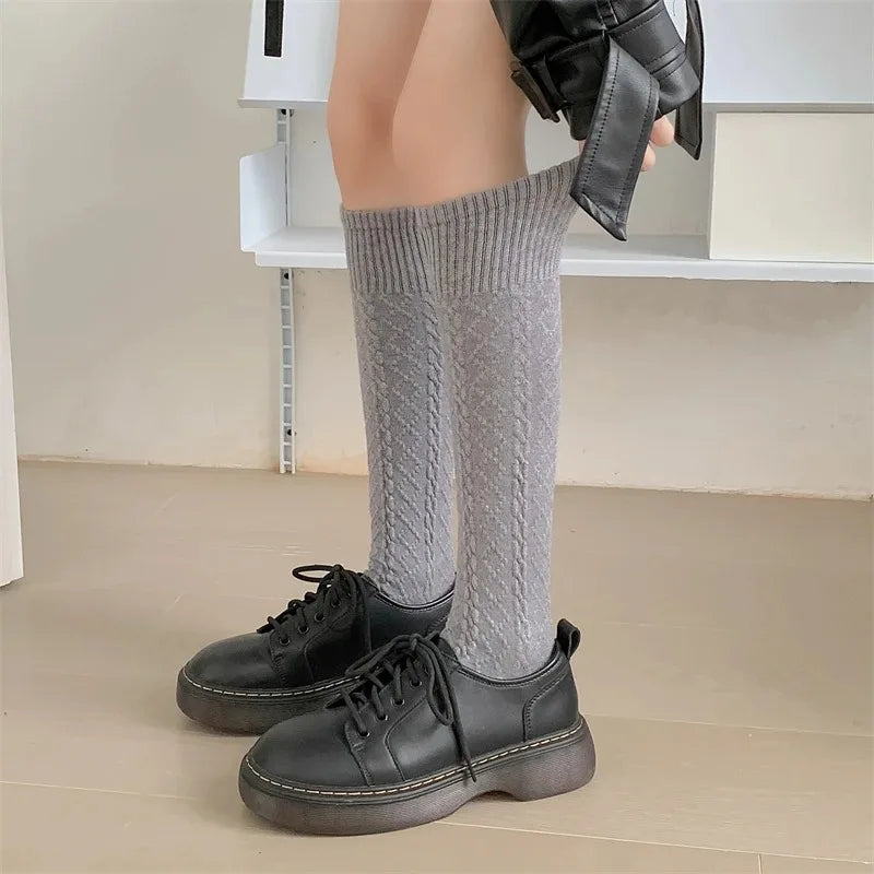 LuWe Cozy Cable Knit Socks